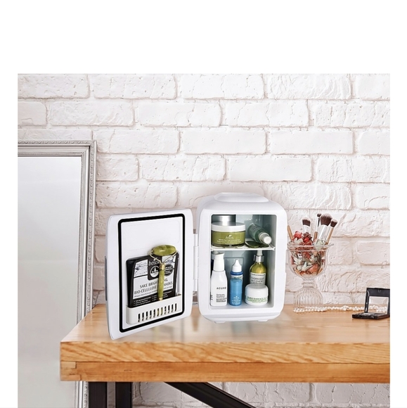 Cooluli - Classic 0.1 Cu. Ft. Mini Fridge - White - Picture 15 of 16